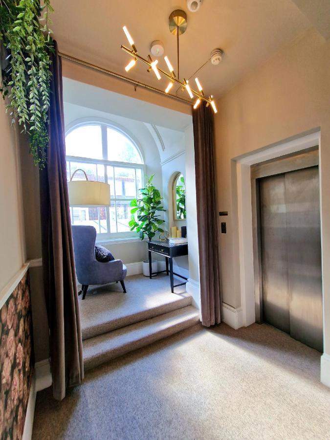 Stylish Hyde Park Home By Tube Stations With Elevator لندن المظهر الخارجي الصورة