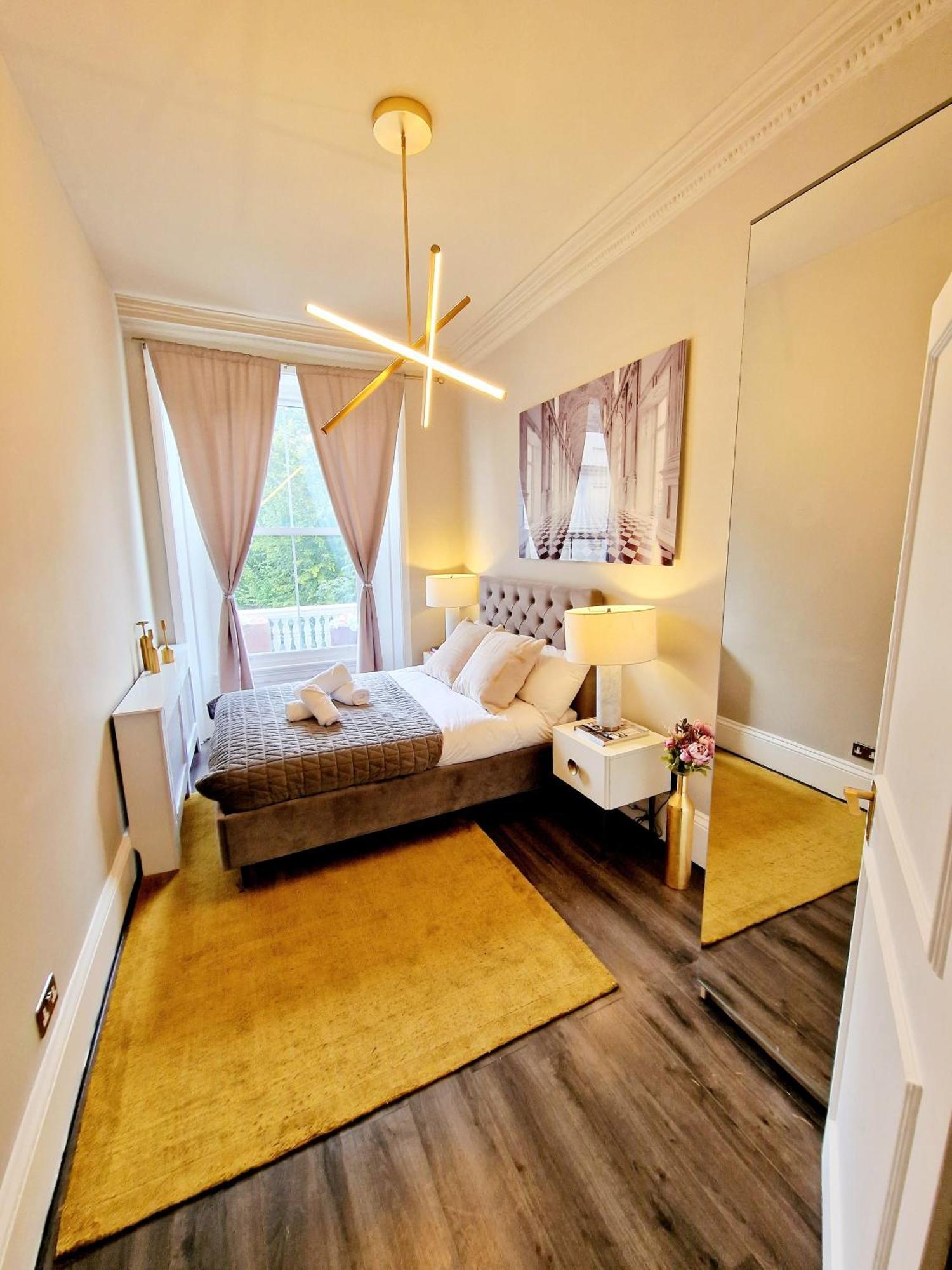 Stylish Hyde Park Home By Tube Stations With Elevator لندن المظهر الخارجي الصورة